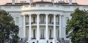 Администрация Трампа меняет политику США в сфере цифровых активов Администрация Трампа меняет политику США в сфере цифровых активов